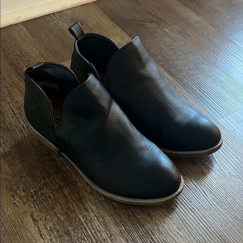 Men's Black Leather Ankle Boots